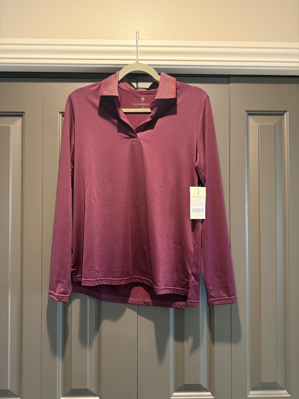 Tuckernuck Sport - Long Sleeve Collared Shirt - Medium